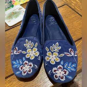 Tory Burch Blue Suede Embroidered Flats. Size 6 M. Photos haven’t been enhanced
